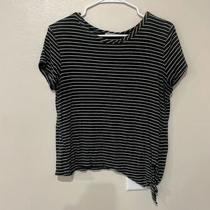 Medium, stripped grey // white tied Top